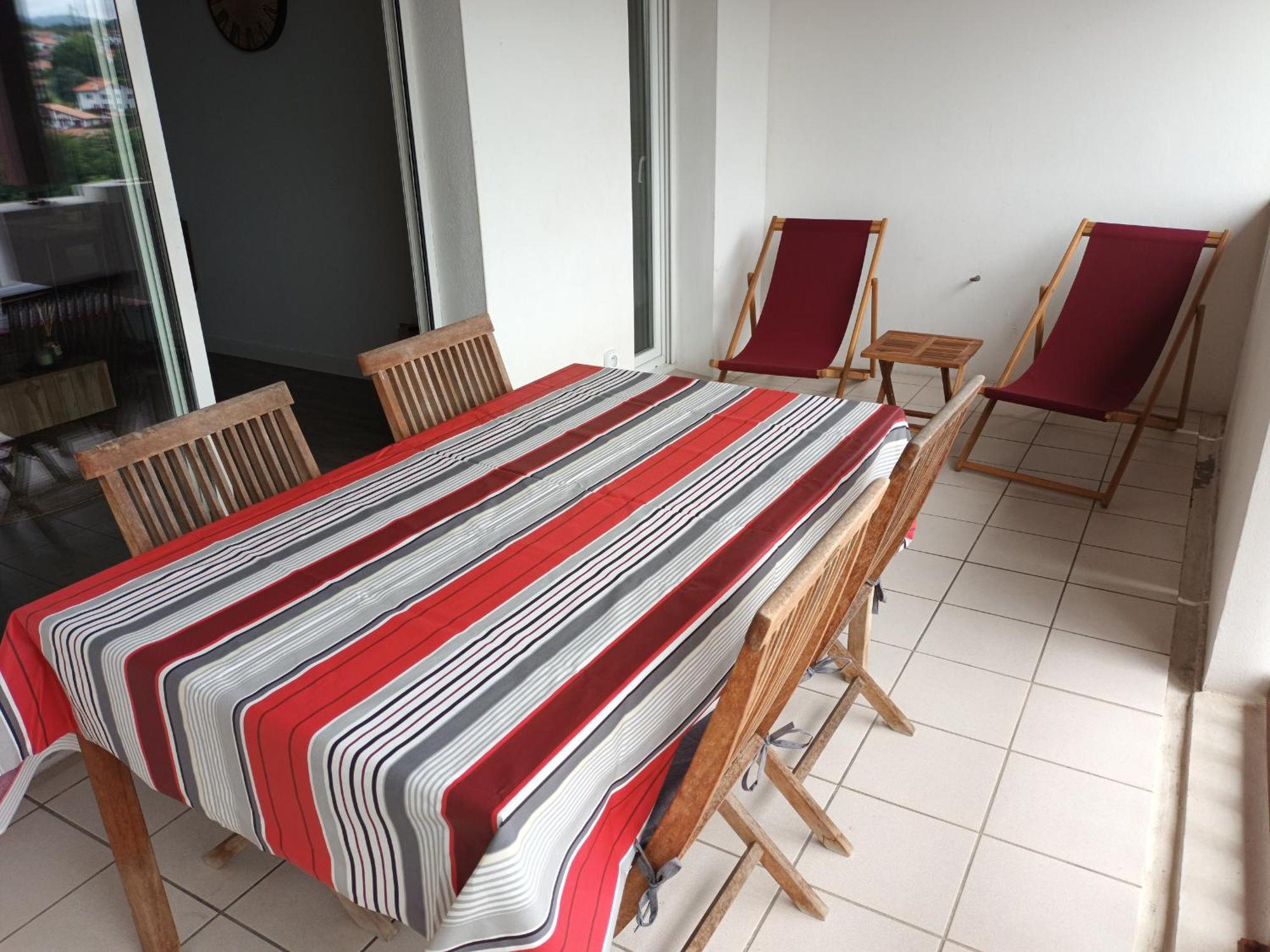 Appart. 2* A Hendaye, Proche Centre, Parking Privatif - Fr-1-239-777 Apartment Exterior photo